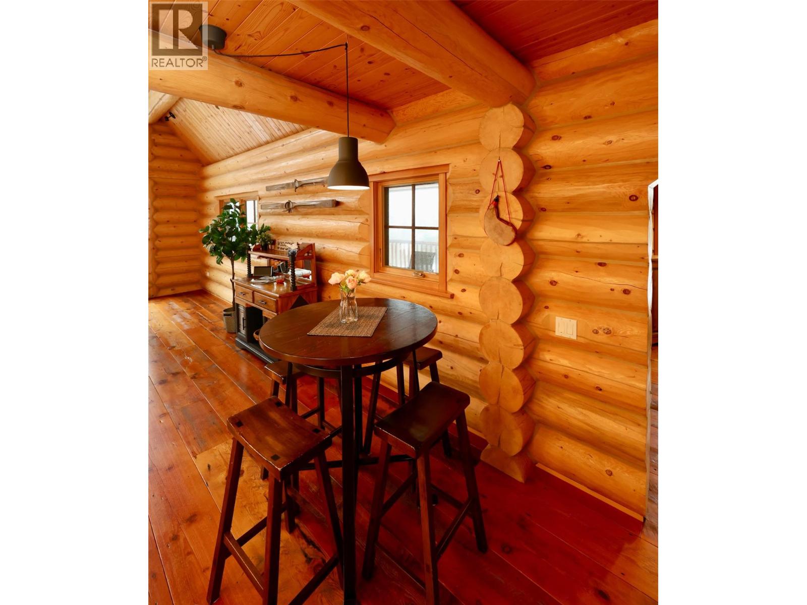 1604 Purcell Woods Close, Golden