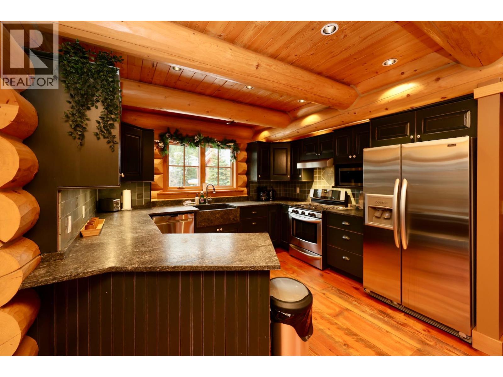 1604 Purcell Woods Close, Golden