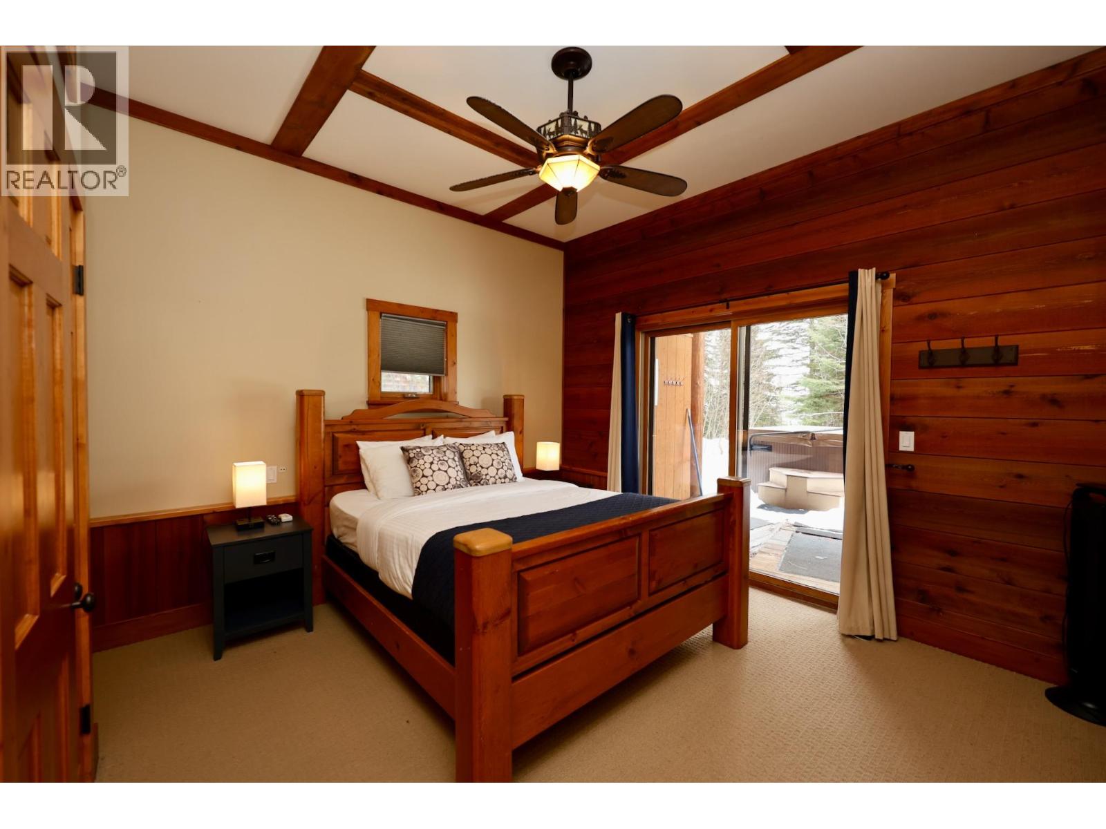 1604 Purcell Woods Close, Golden