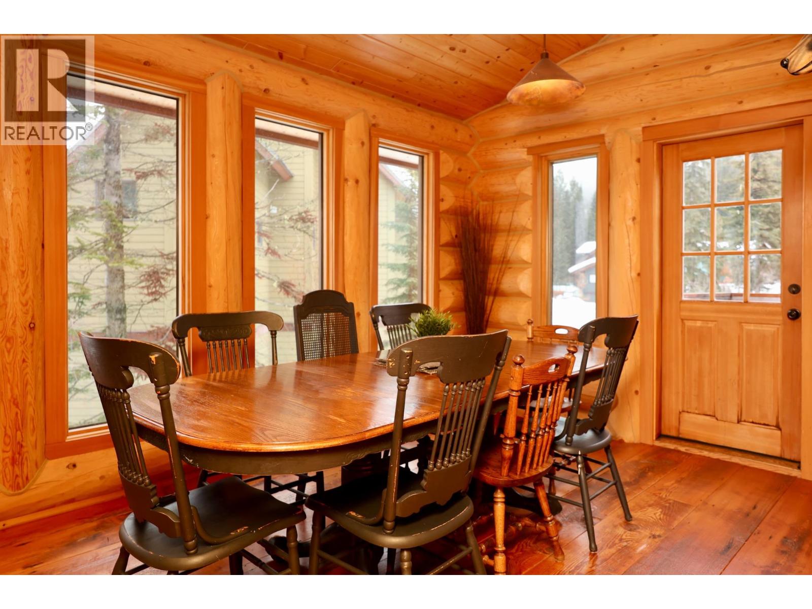 1604 Purcell Woods Close, Golden