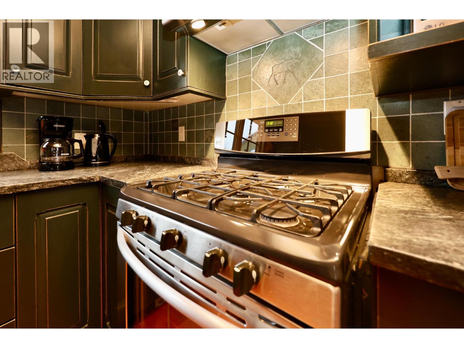 1604 Purcell Woods Close, Golden