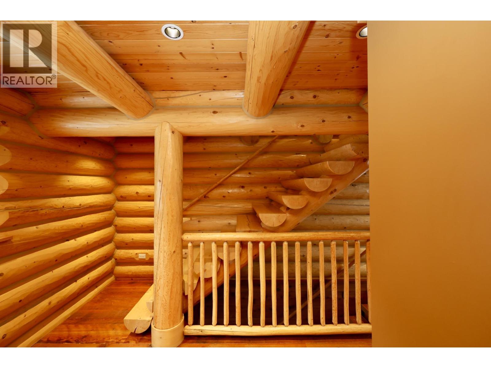 1604 Purcell Woods Close, Golden