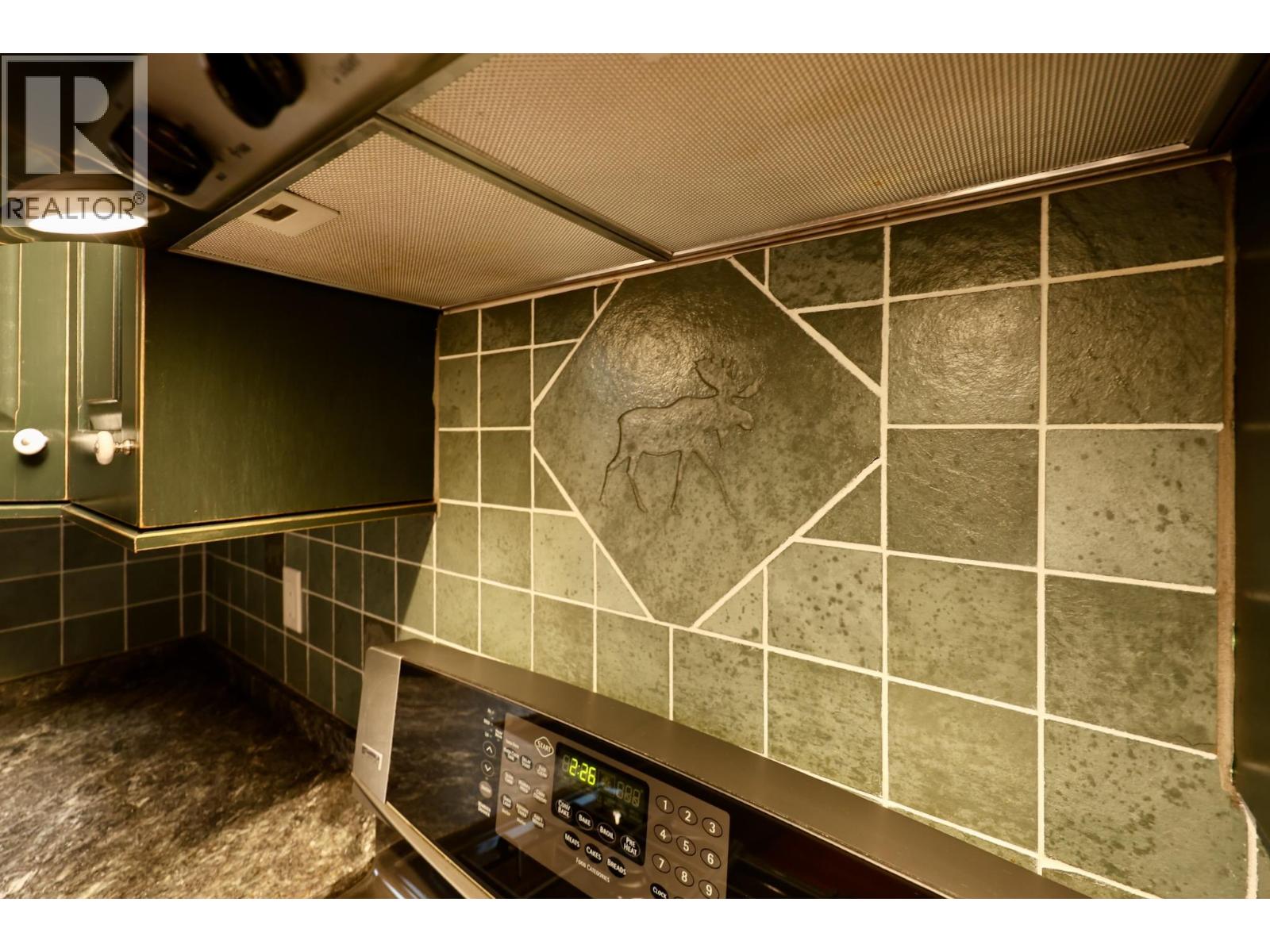 1604 Purcell Woods Close, Golden