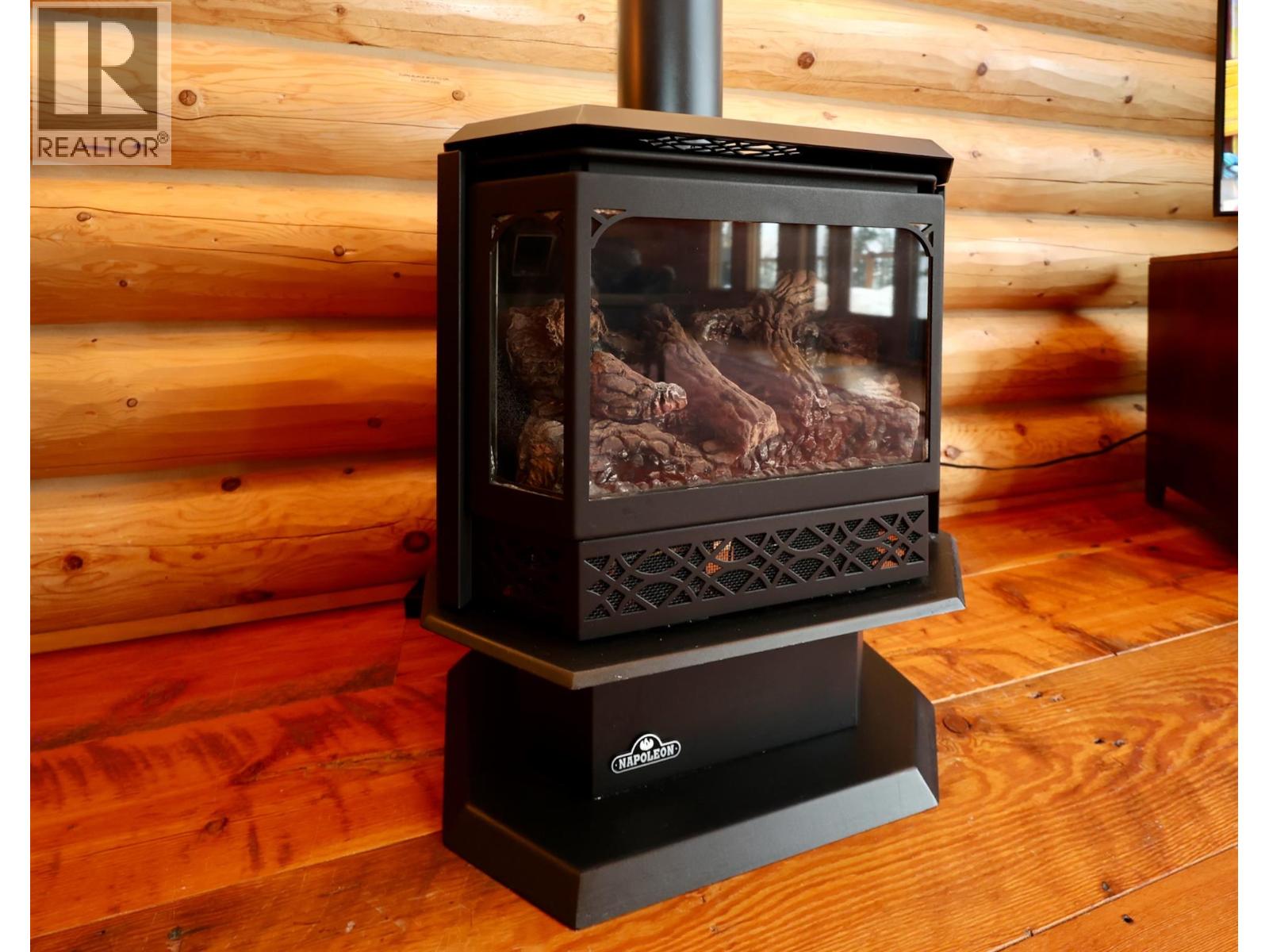 1604 Purcell Woods Close, Golden