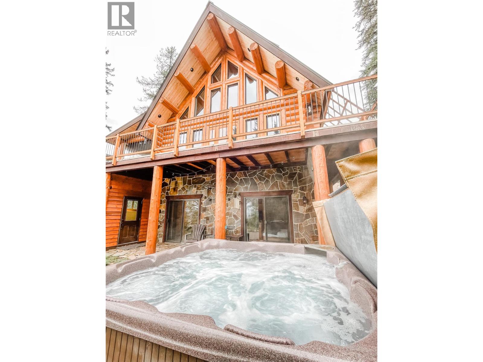 1604 Purcell Woods Close, Golden