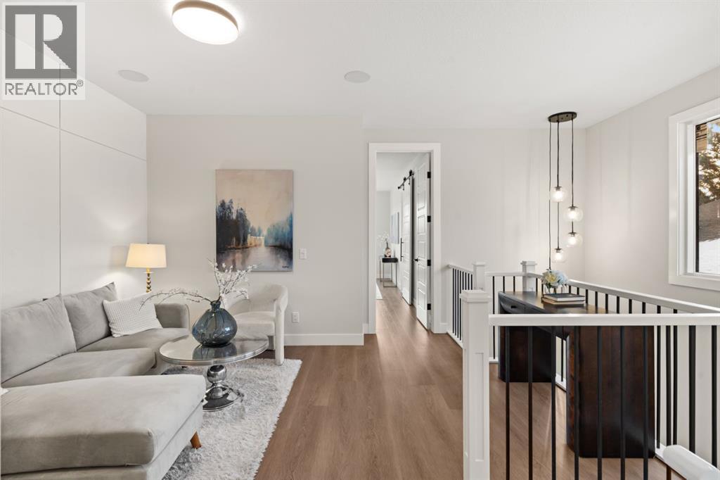 Single Family House for Sale in   Avenue NW West Hillhurst Calgary 