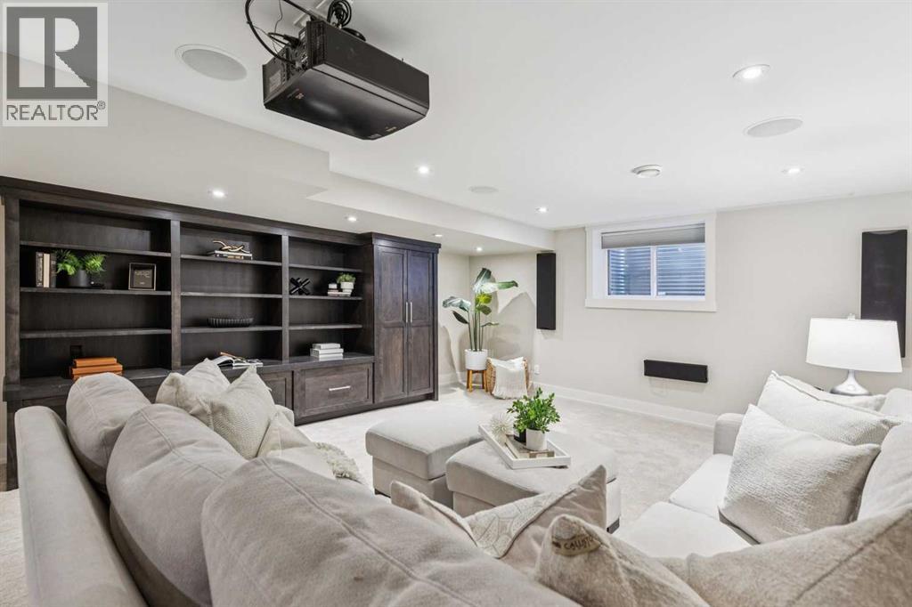 Single Family House for Sale in   Avenue SW Elboya Calgary 