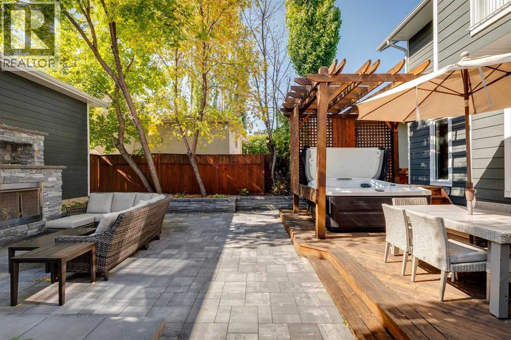 Single Family House for Sale in   Avenue SW Elboya Calgary 