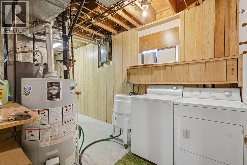 Single Family House Bi-level for Sale in  Dalhart Hill NW Dalhousie Calgary 