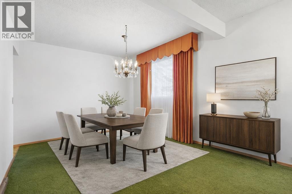 Single Family House Bi-level for Sale in  Dalhart Hill NW Dalhousie Calgary 