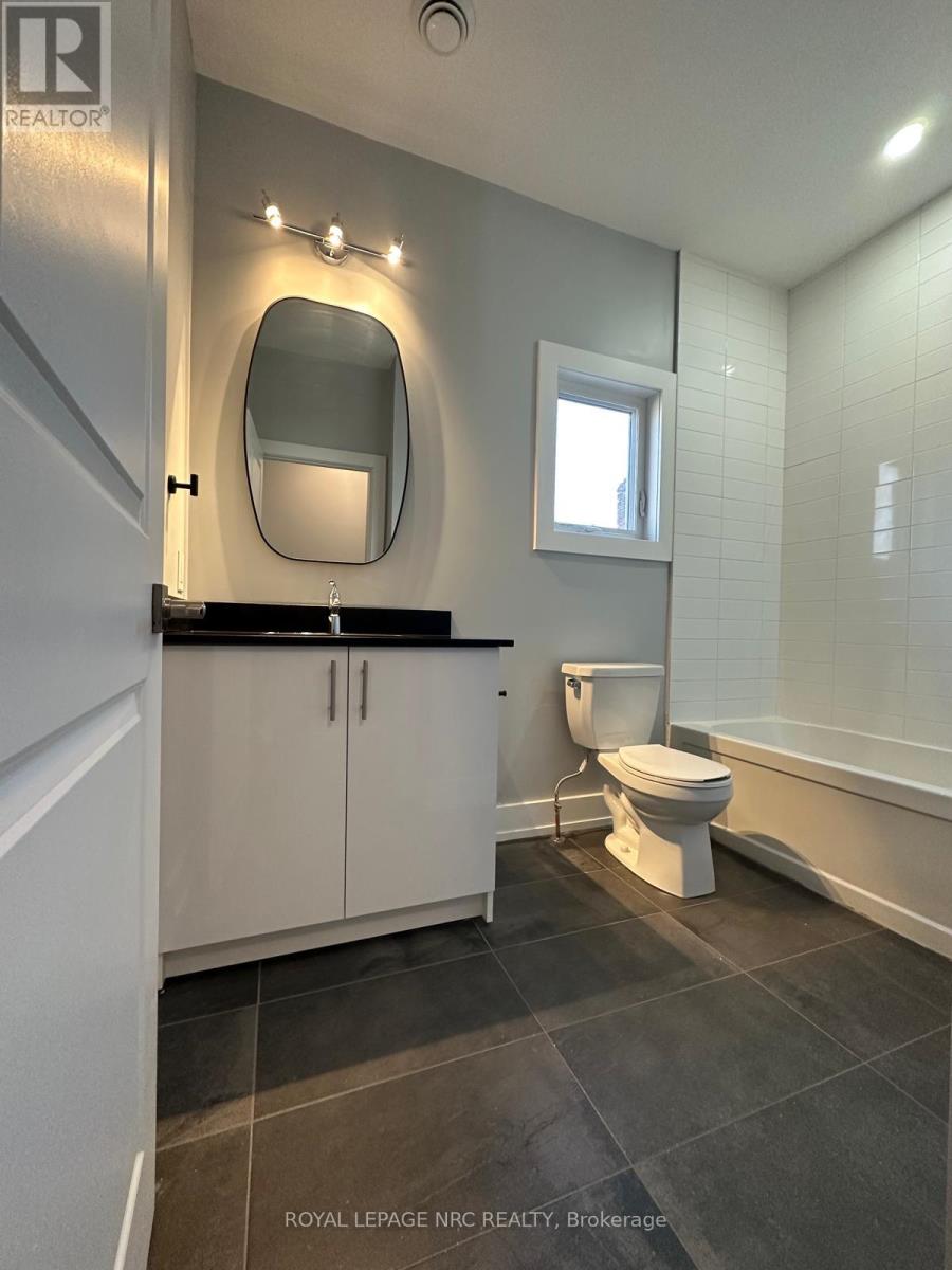 58 GRIFFITH STREET — photo 23