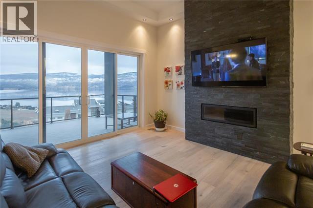 1534 GREGORY Road, West Kelowna