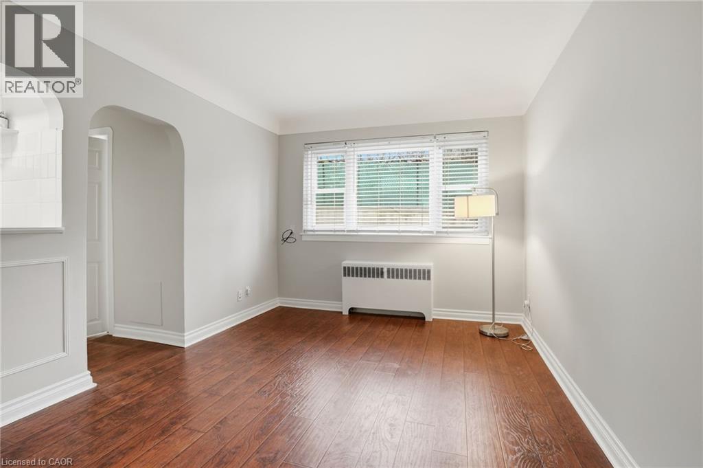#104 60 ROBINSON STREET - 14