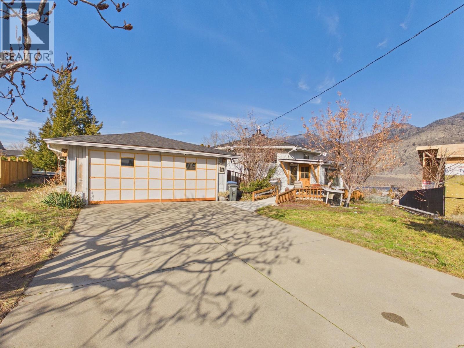 13 MCINTOSH Court, Osoyoos