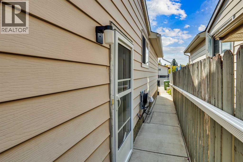 Single Family House Bungalow for Sale in  Falworth Way NE Falconridge Calgary 