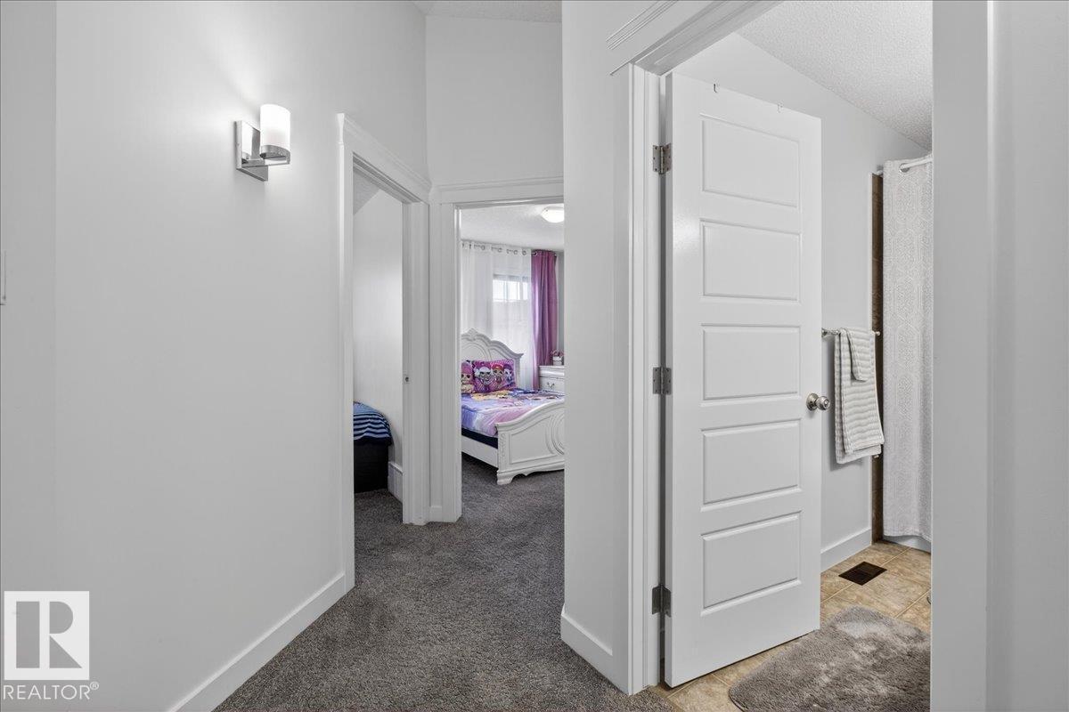1472 33A ST NW - 29