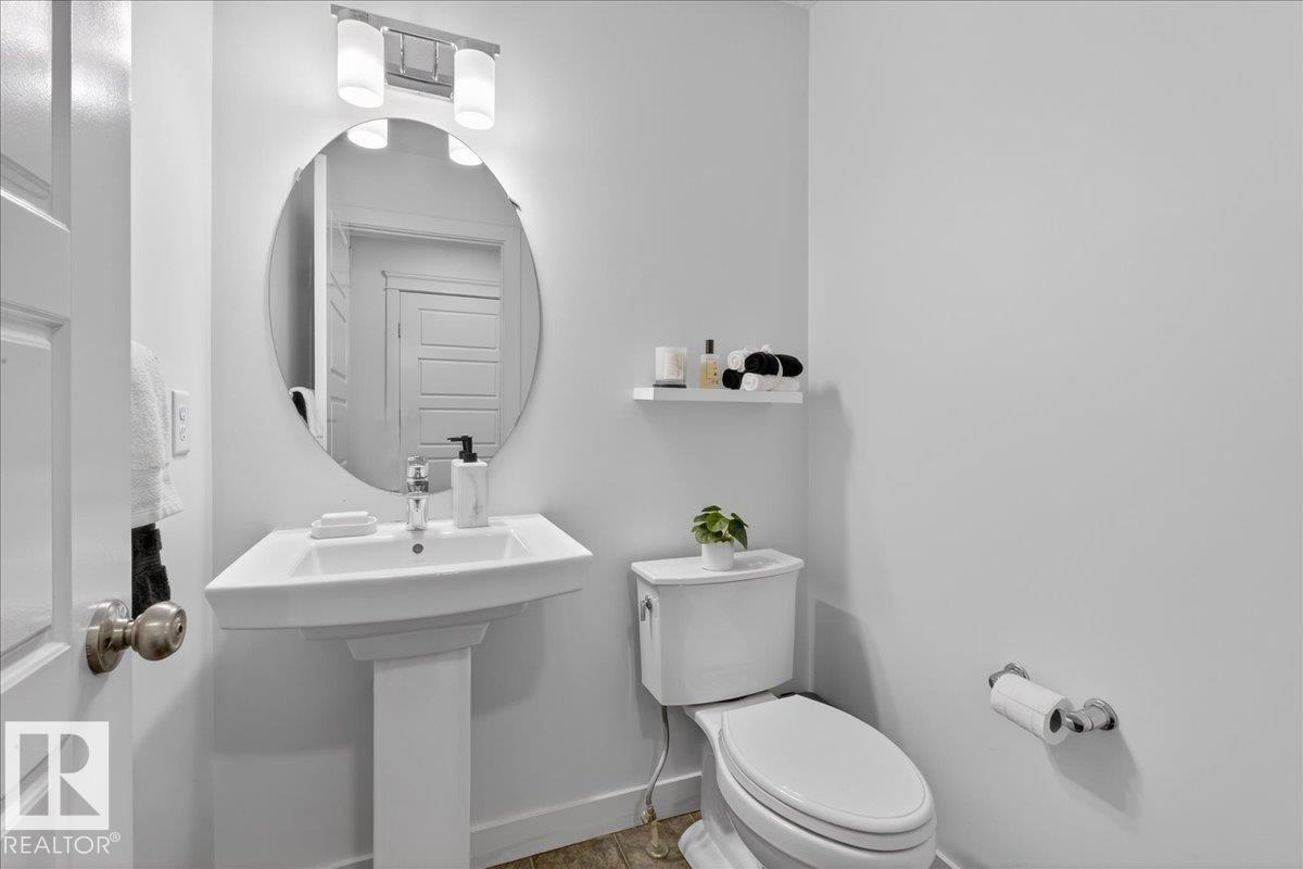 1472 33A ST NW - 27
