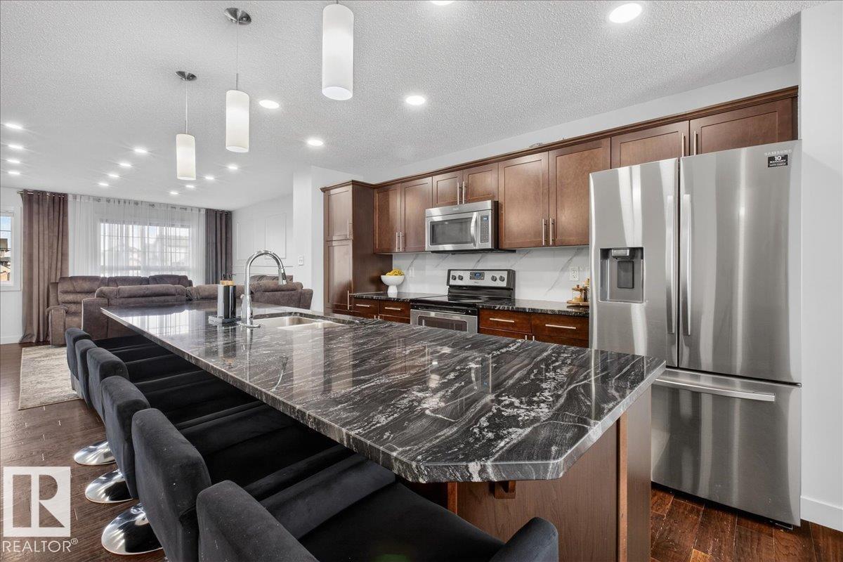 1472 33A ST NW - 20