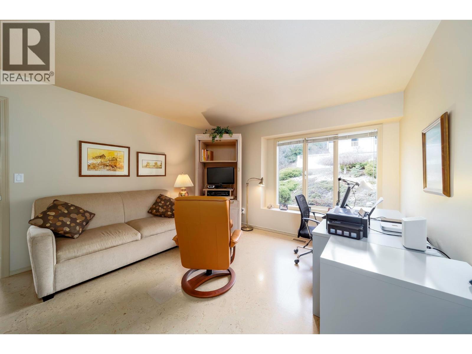  933 Purcell Drive, Kelowna