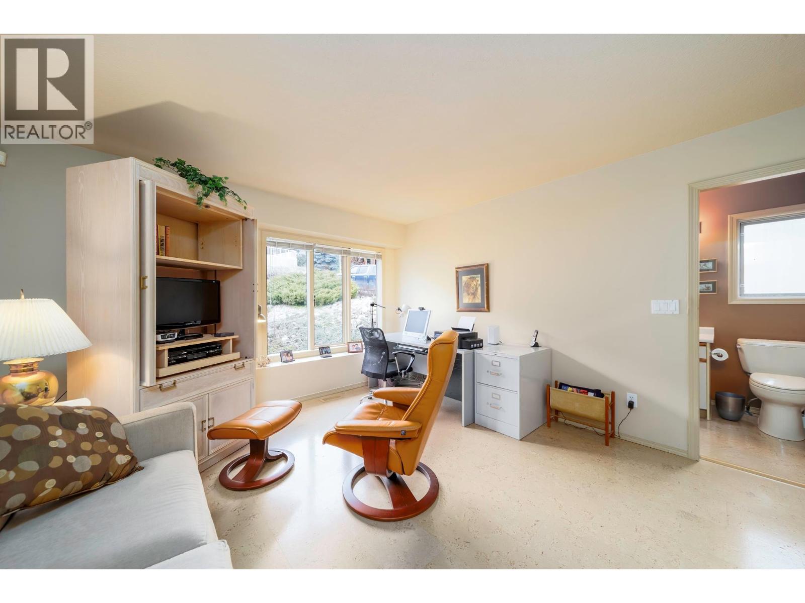  933 Purcell Drive, Kelowna