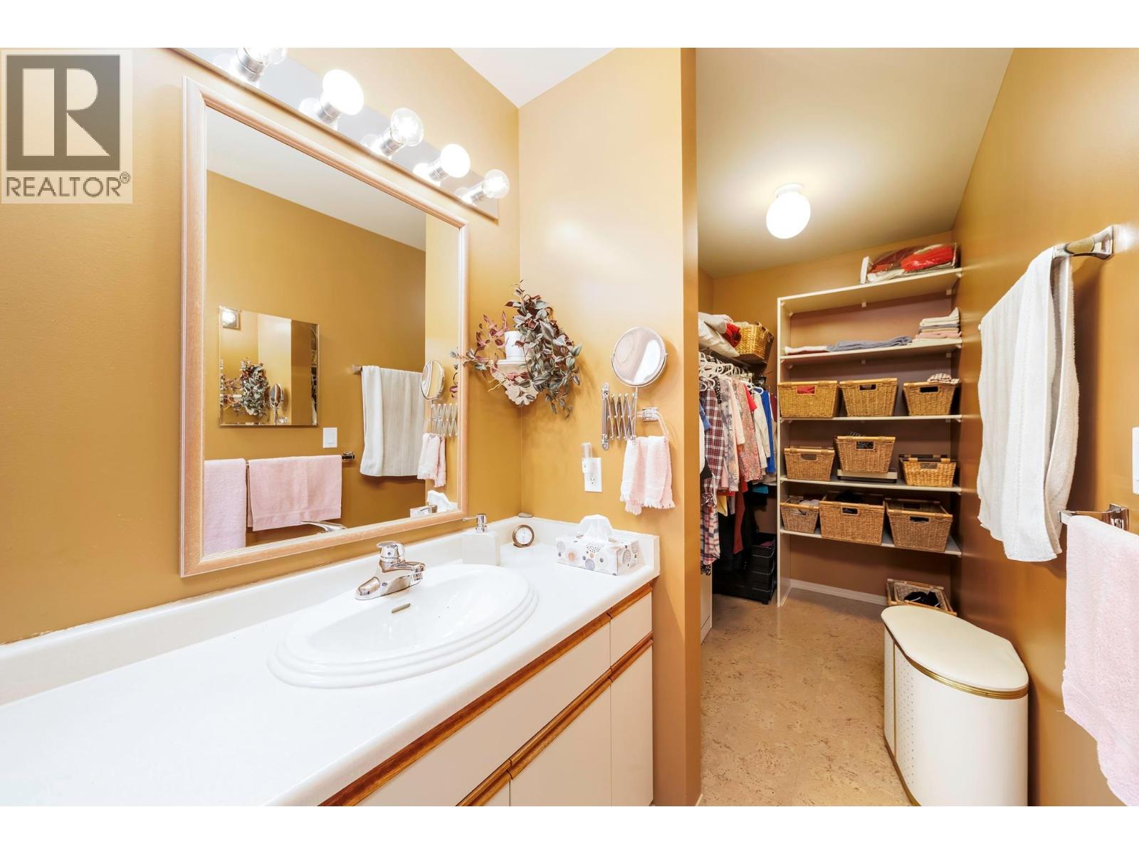  933 Purcell Drive, Kelowna