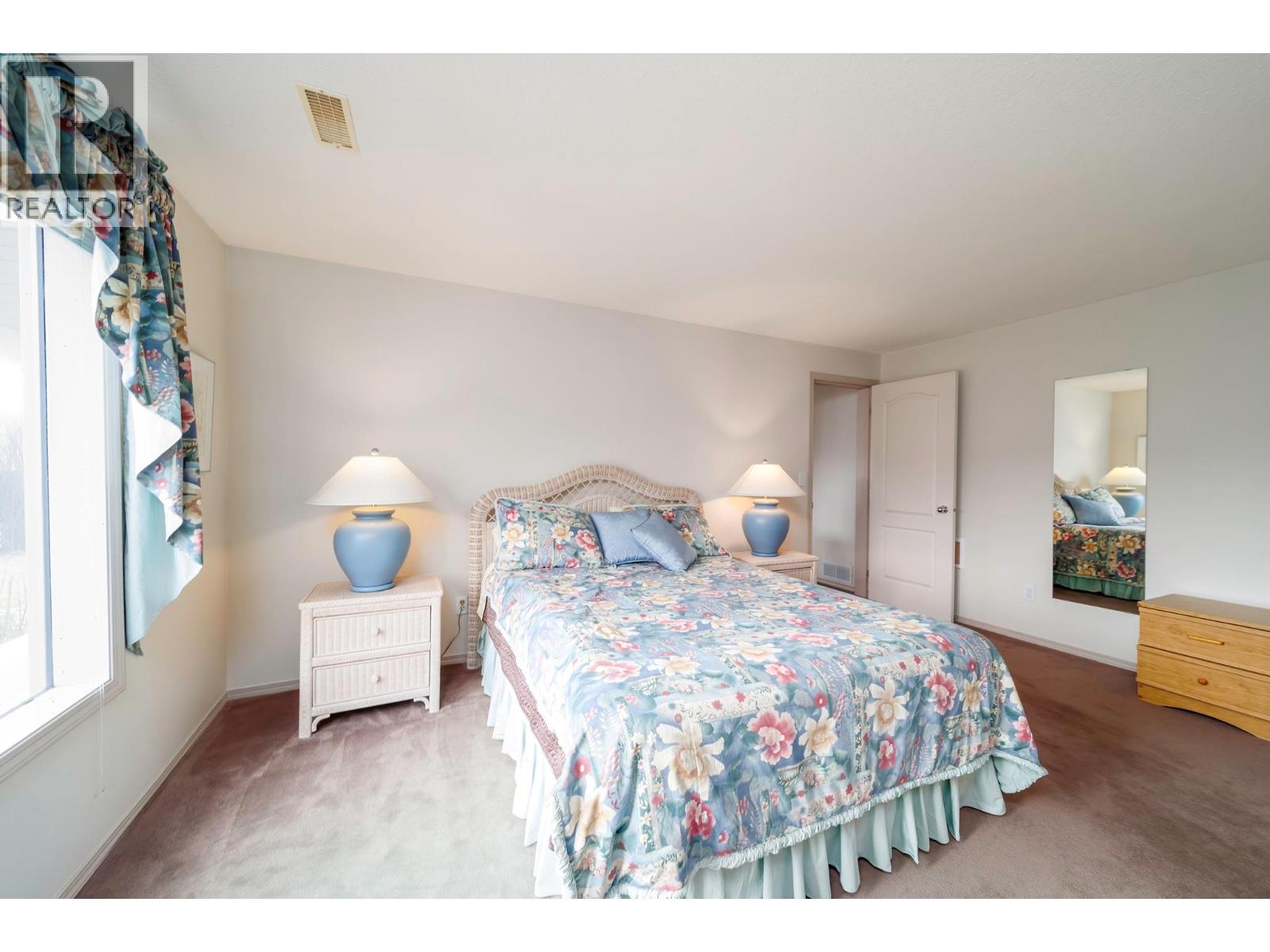  933 Purcell Drive, Kelowna