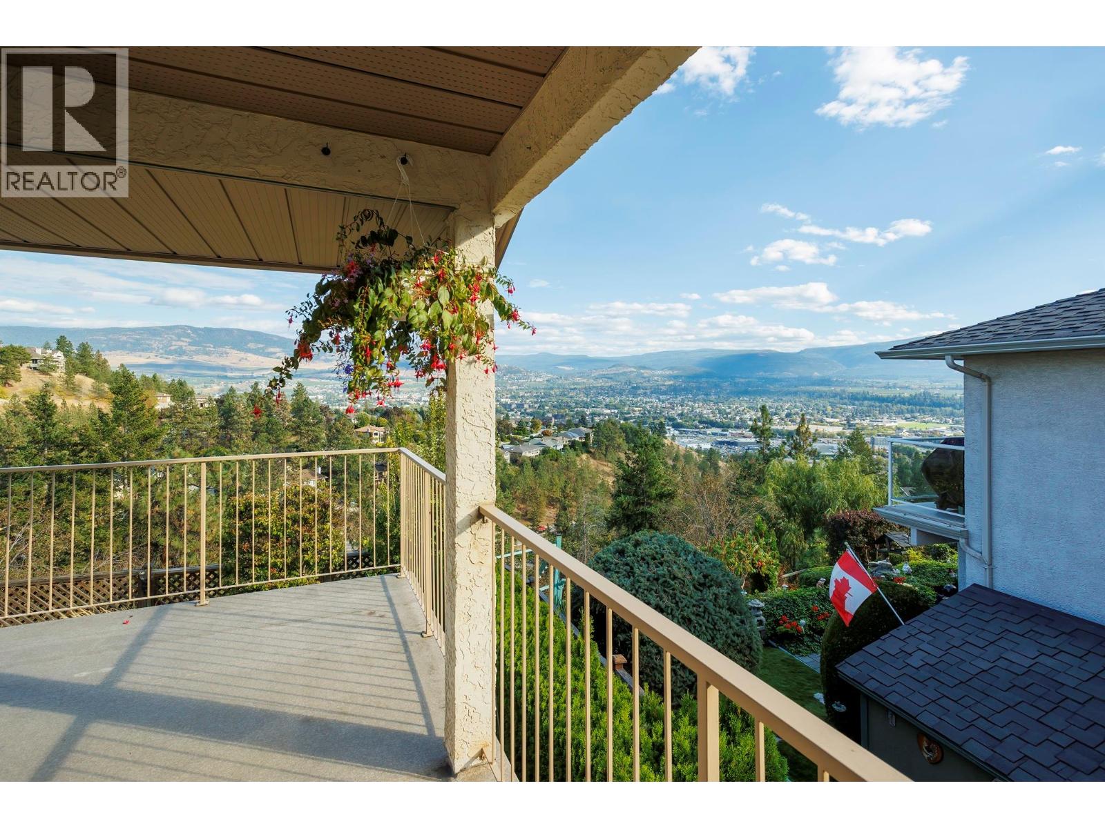  933 Purcell Drive, Kelowna