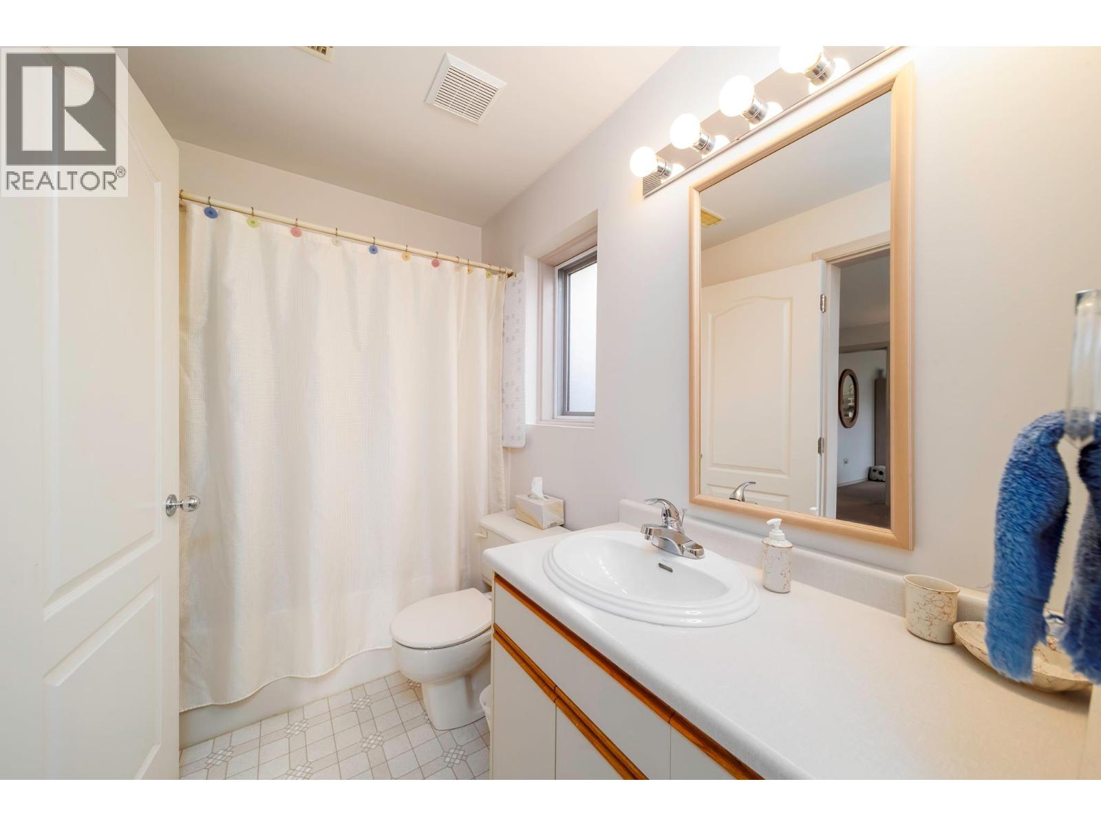  933 Purcell Drive, Kelowna