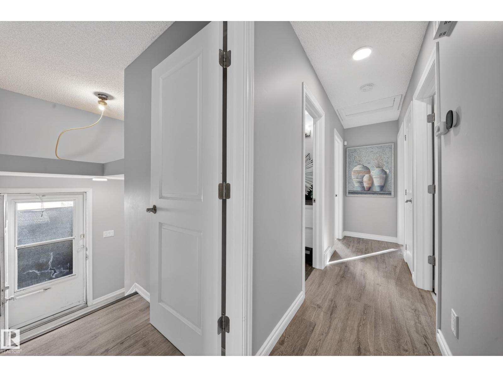 9521 109 AV NW, Edmonton