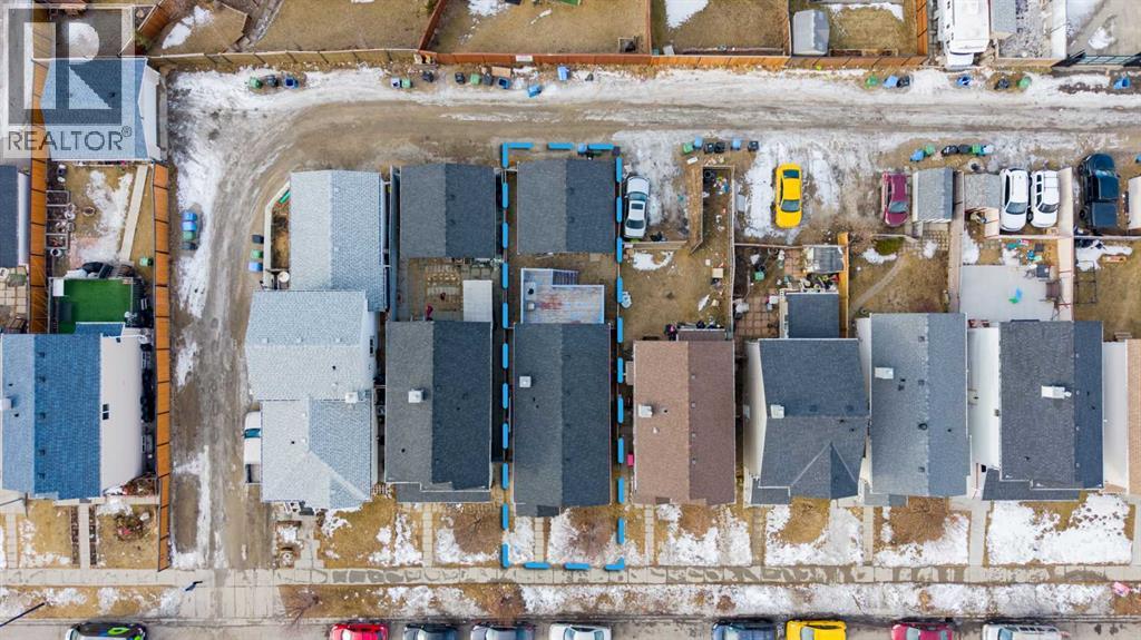 Single Family House Bi-level for Sale in  Tarawood Road NE Taradale Calgary 