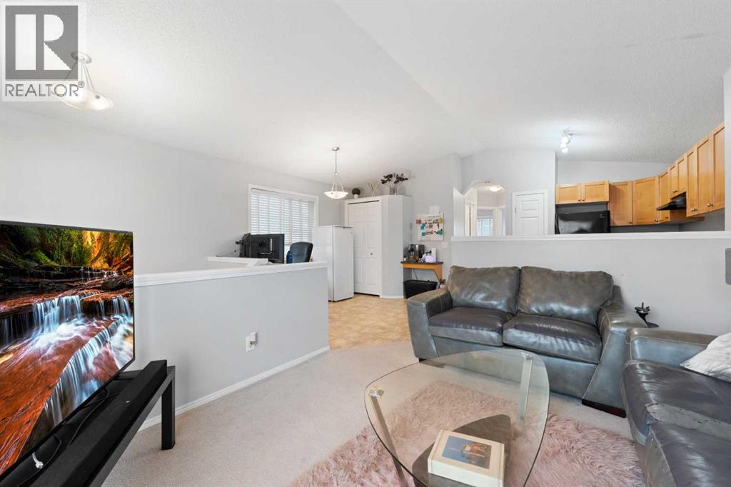 Single Family House Bi-level for Sale in  Tarawood Road NE Taradale Calgary 