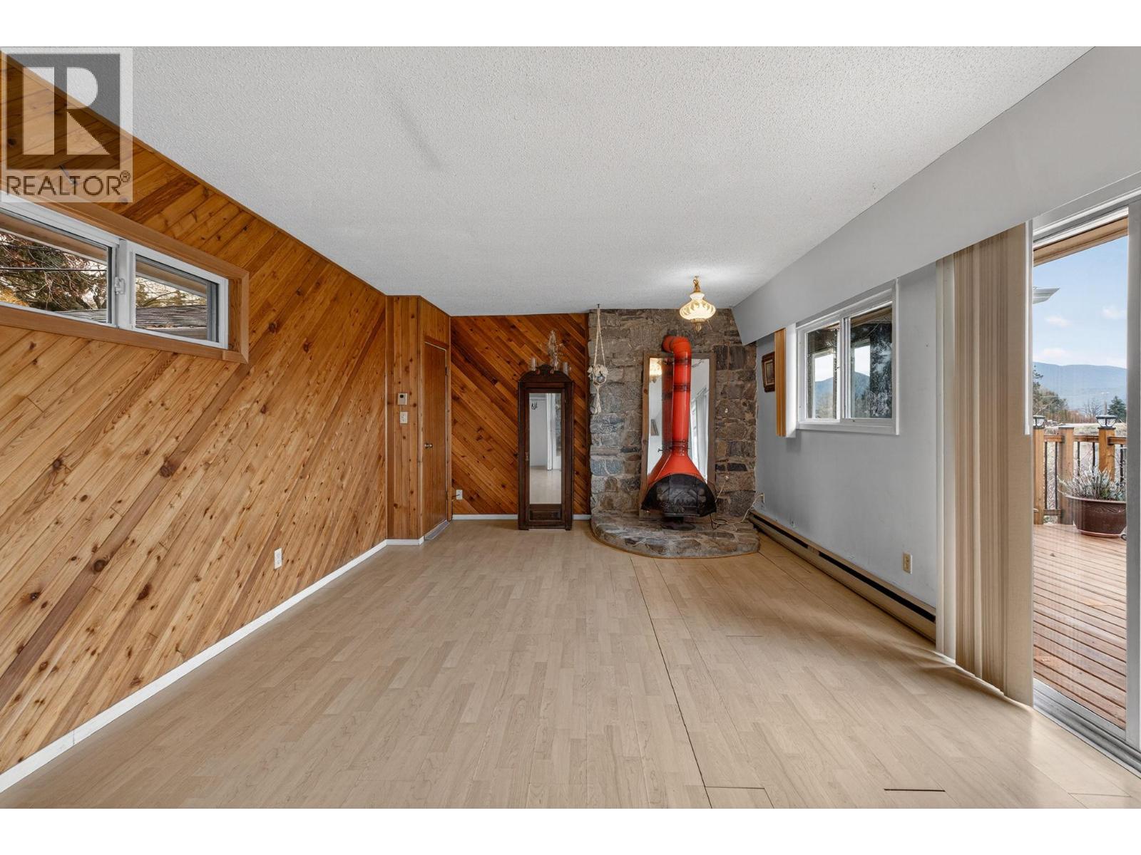 3305 McGibney Road, Naramata