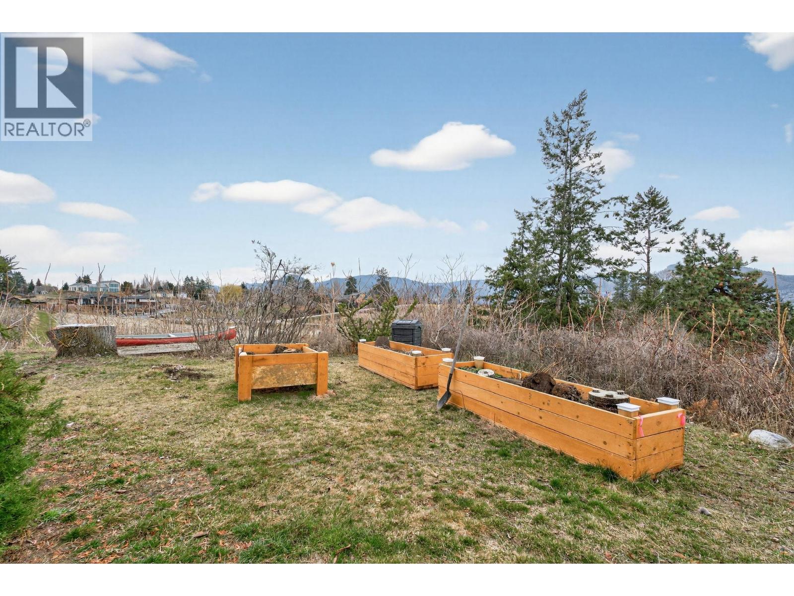 3305 McGibney Road, Naramata