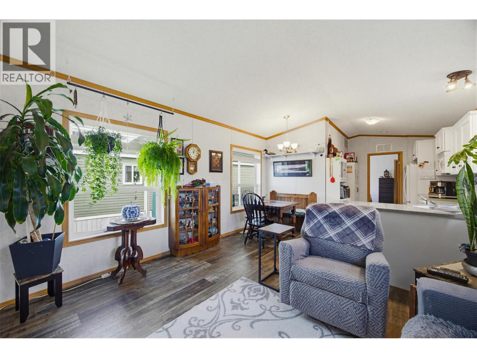 #12 235 AYLMER ROAD - 6