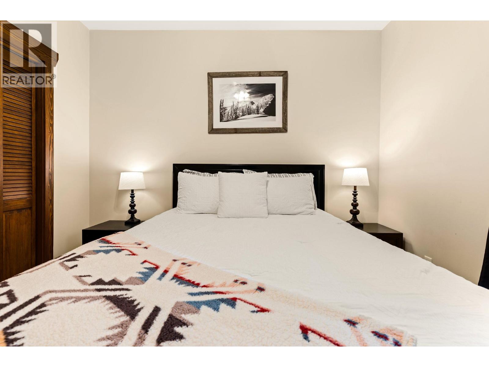 208 Mackenzie Avenue, Revelstoke