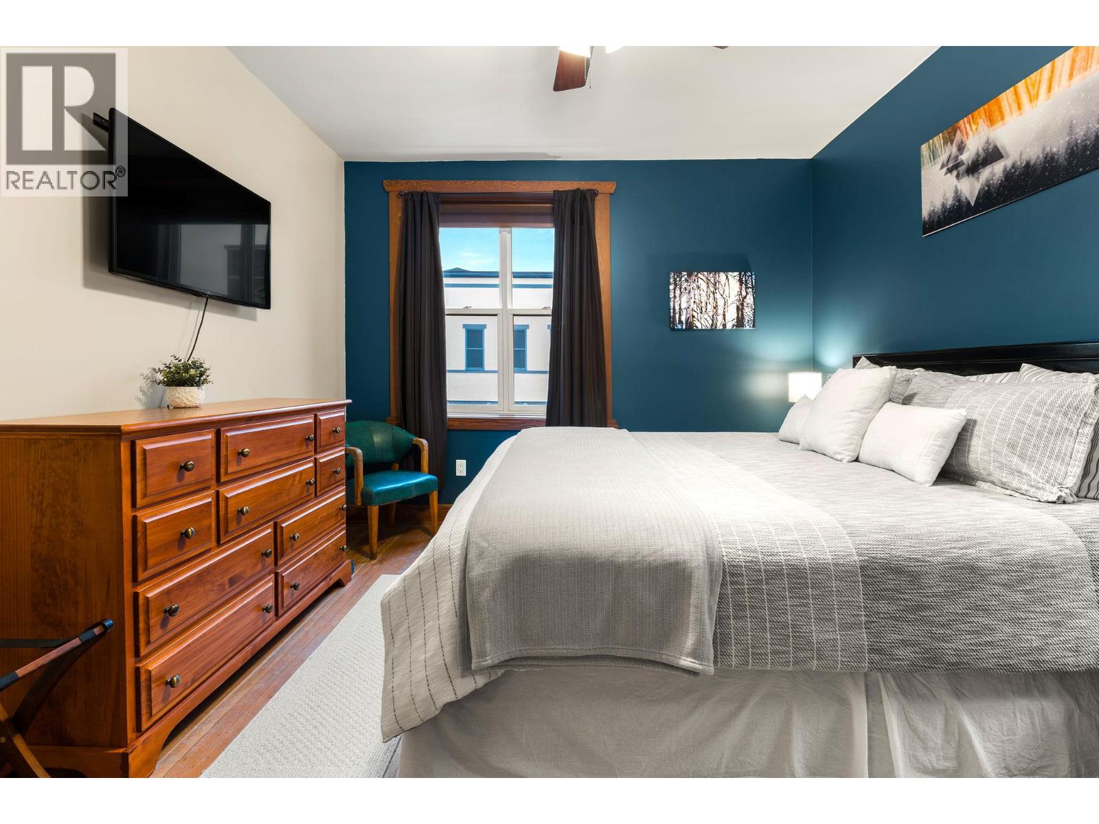 208 Mackenzie Avenue, Revelstoke