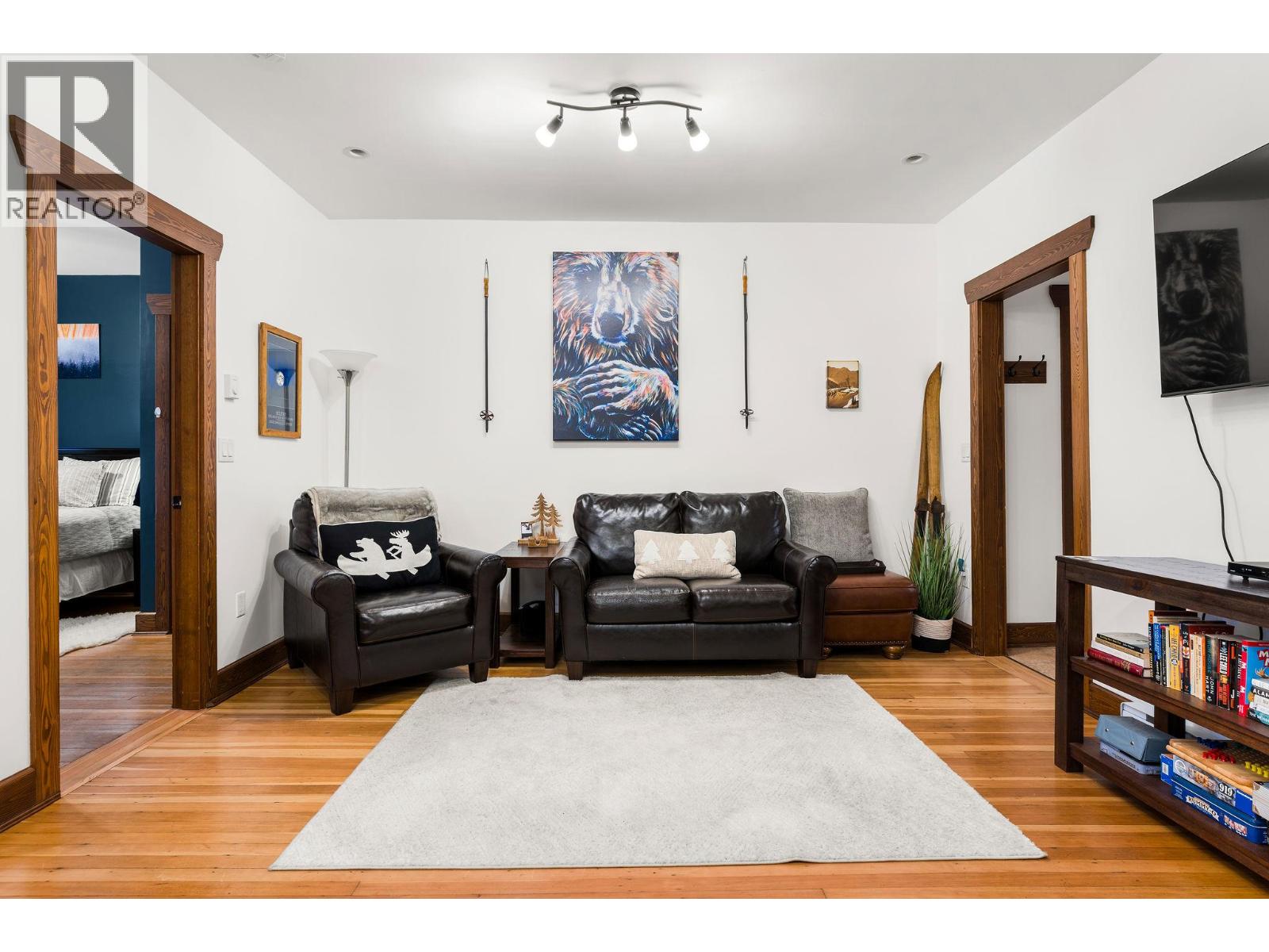 208 Mackenzie Avenue, Revelstoke