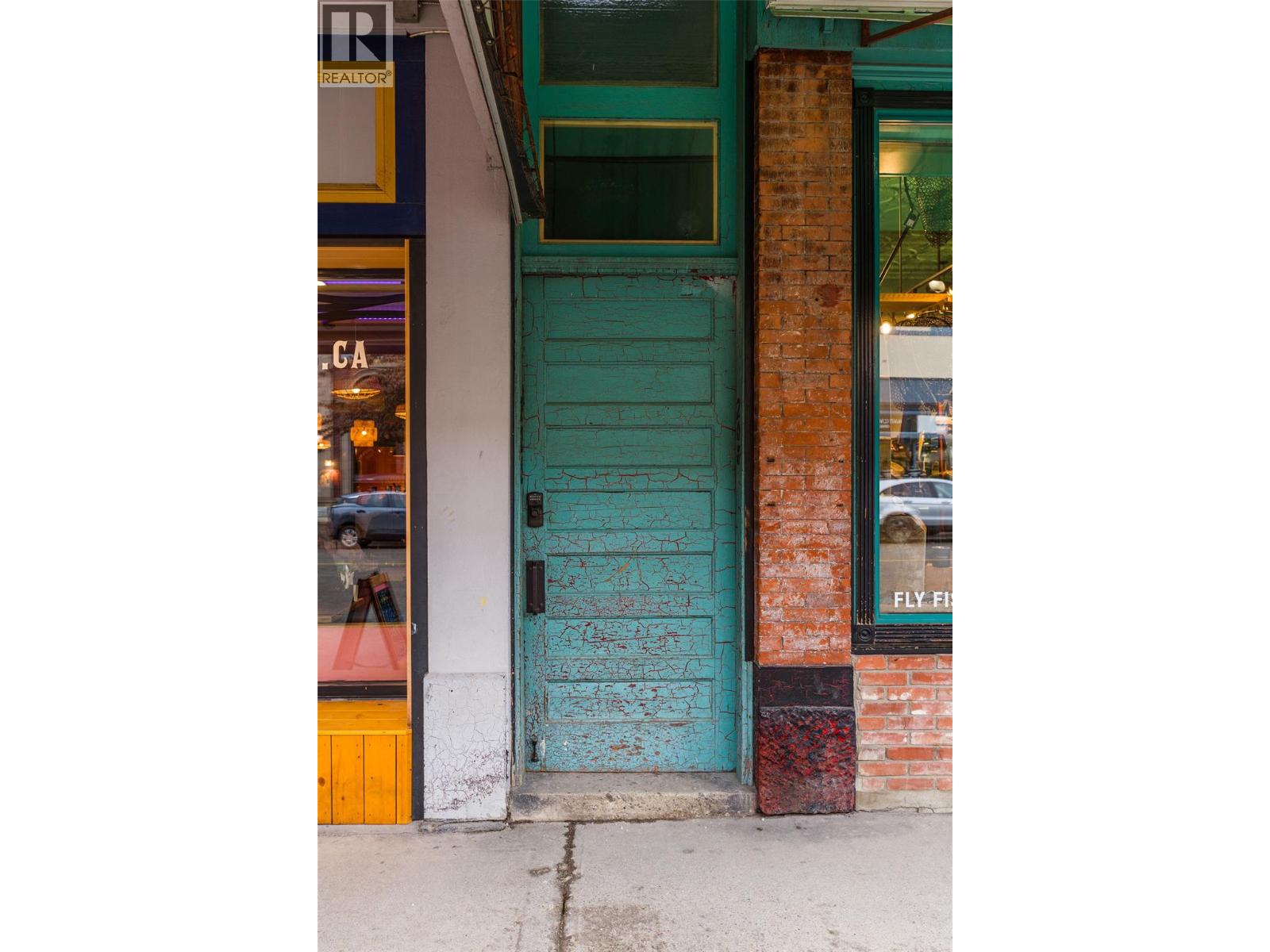 208 Mackenzie Avenue, Revelstoke