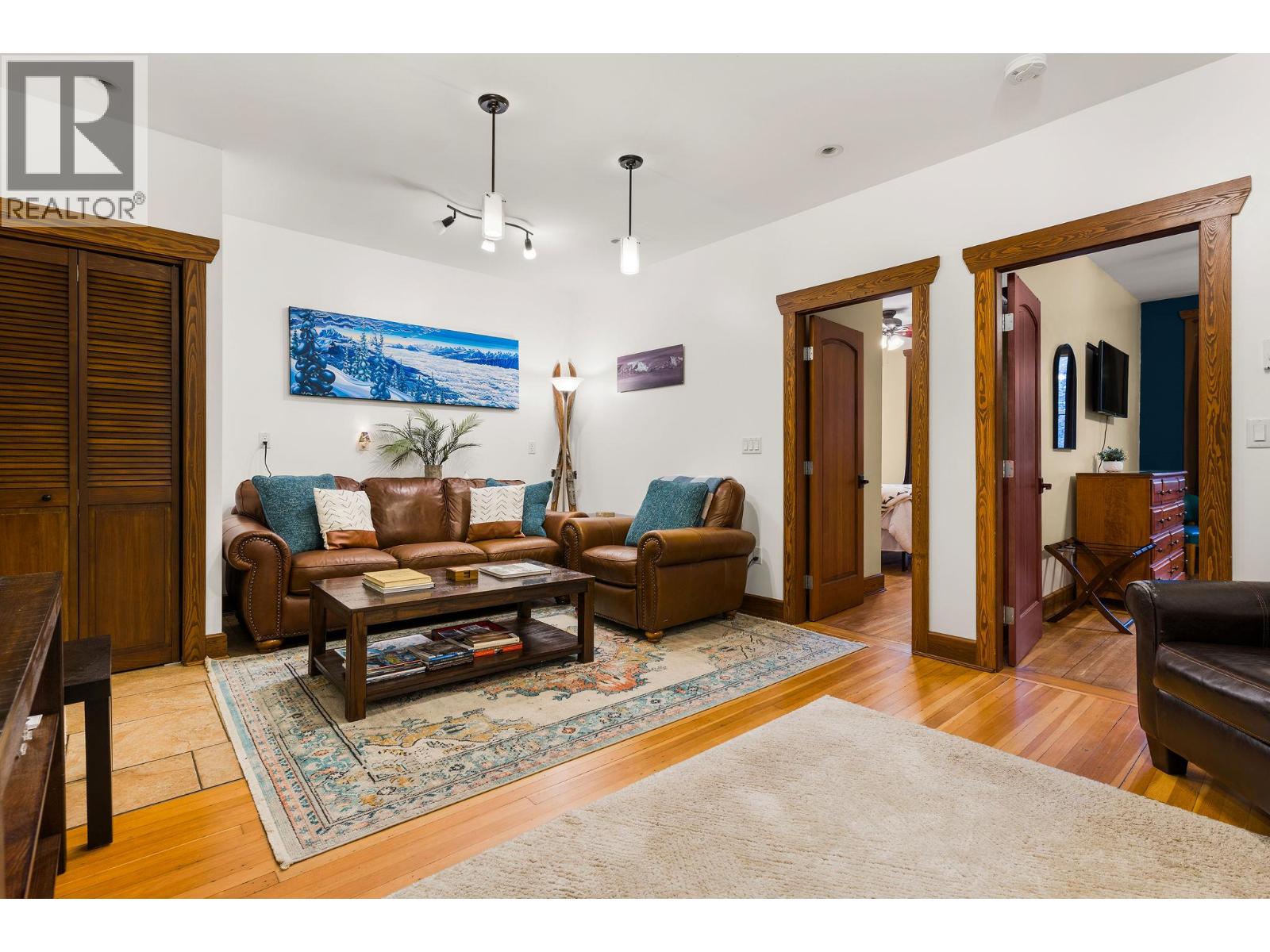 208 Mackenzie Avenue, Revelstoke