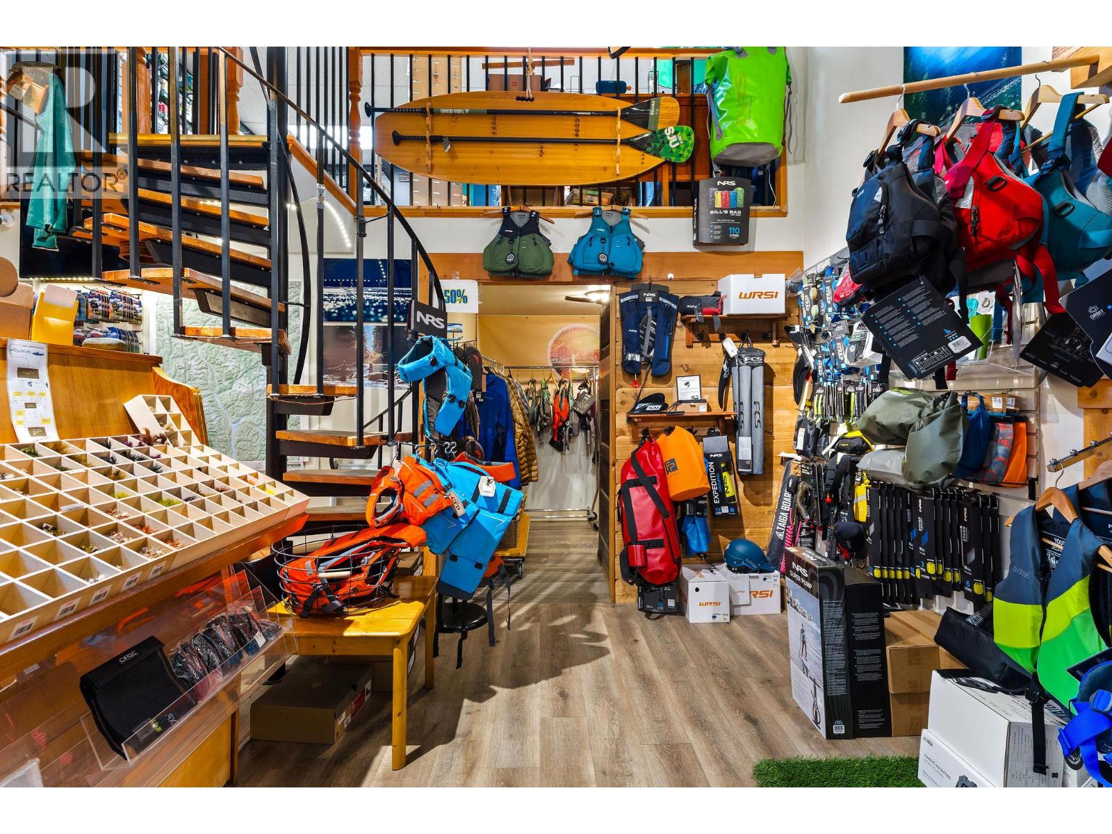 208 Mackenzie Avenue, Revelstoke