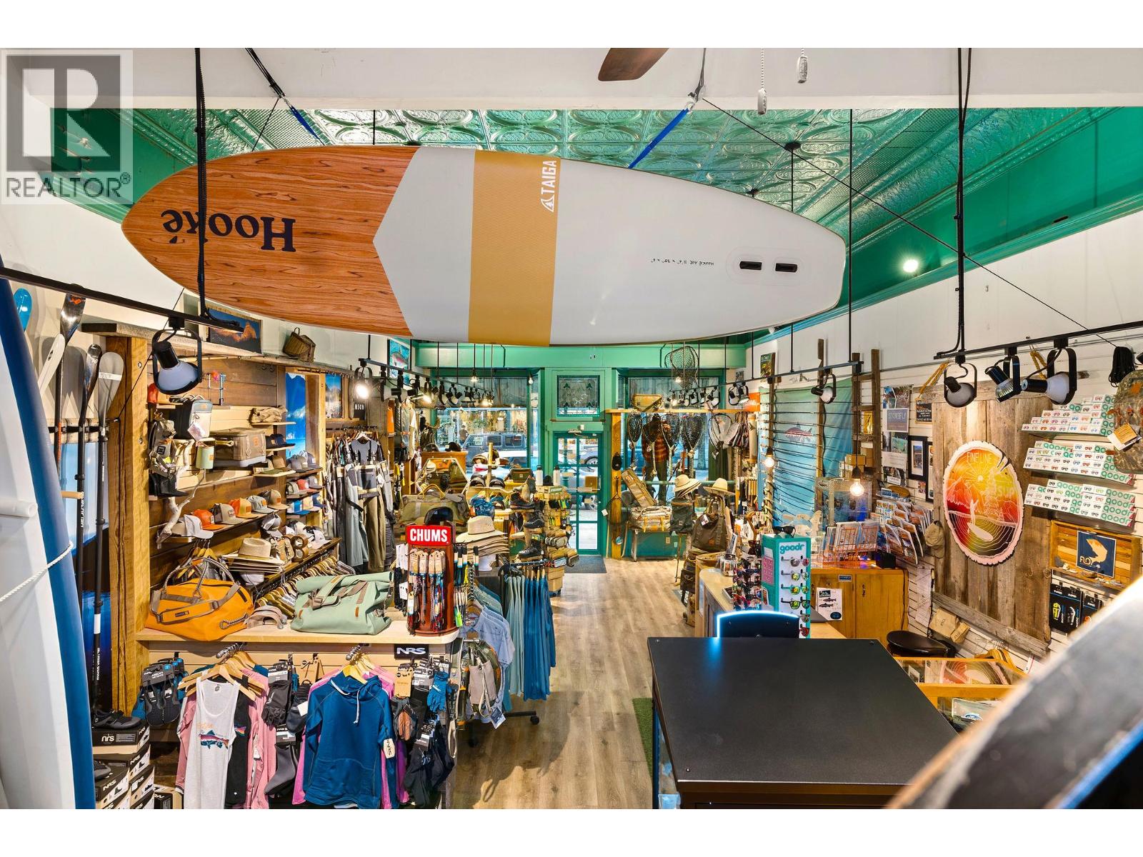 208 Mackenzie Avenue, Revelstoke