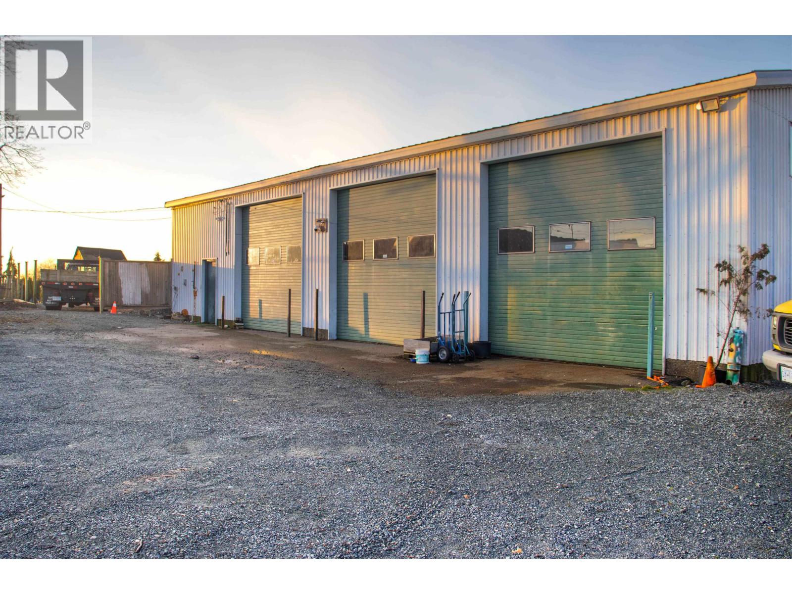 10641 LADNER TRUNK ROAD, Delta