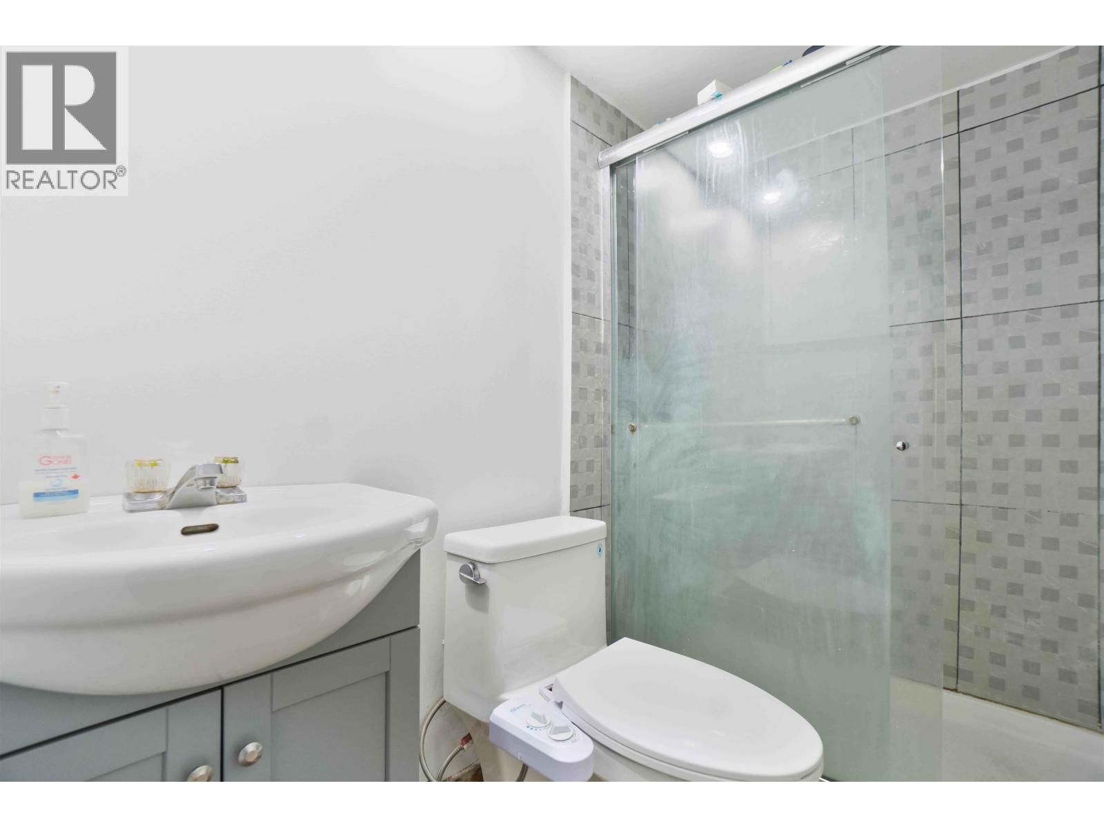 10641 LADNER TRUNK ROAD, Delta