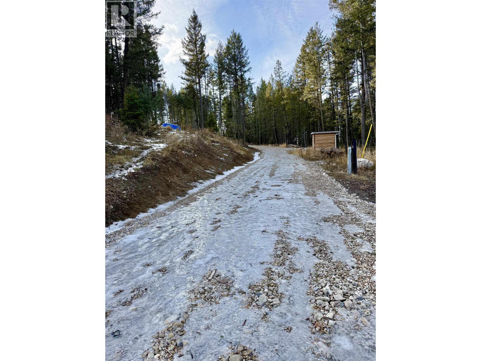 5444 SAUNDERS Crescent