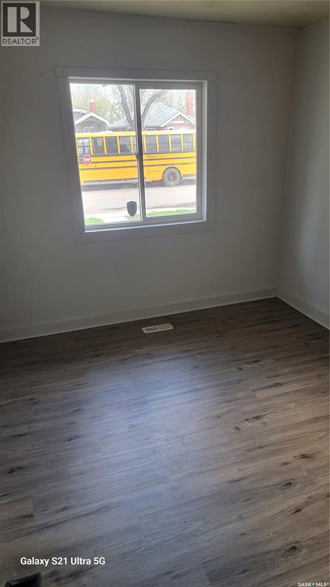 1154 ATHOL STREET - 8
