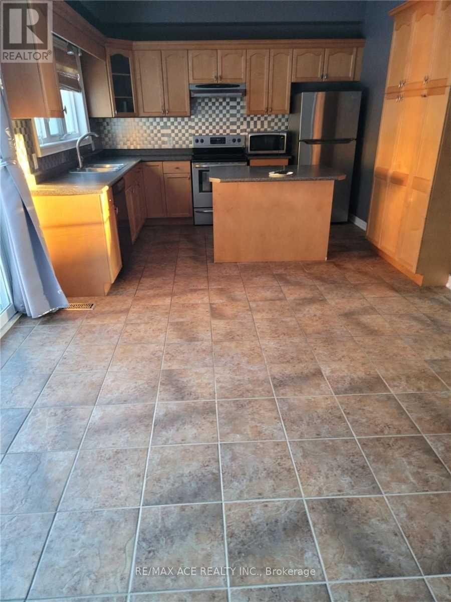 47 SILVER MAPLE ROAD - Photo 5 of 32, Thorold (Confederation Heights), Ontario