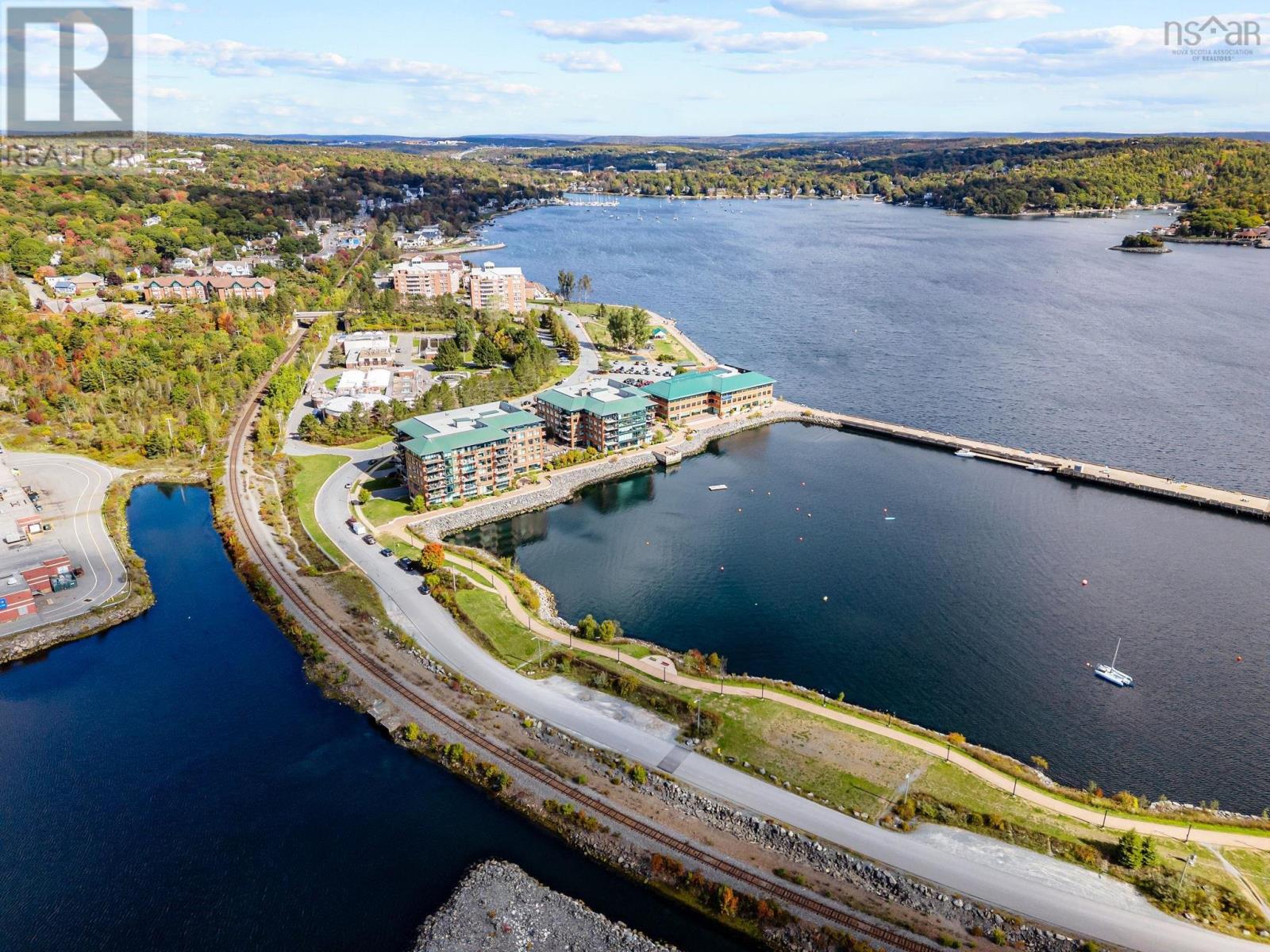 Property 30 of 38 of 305 220 Waterfront Drive