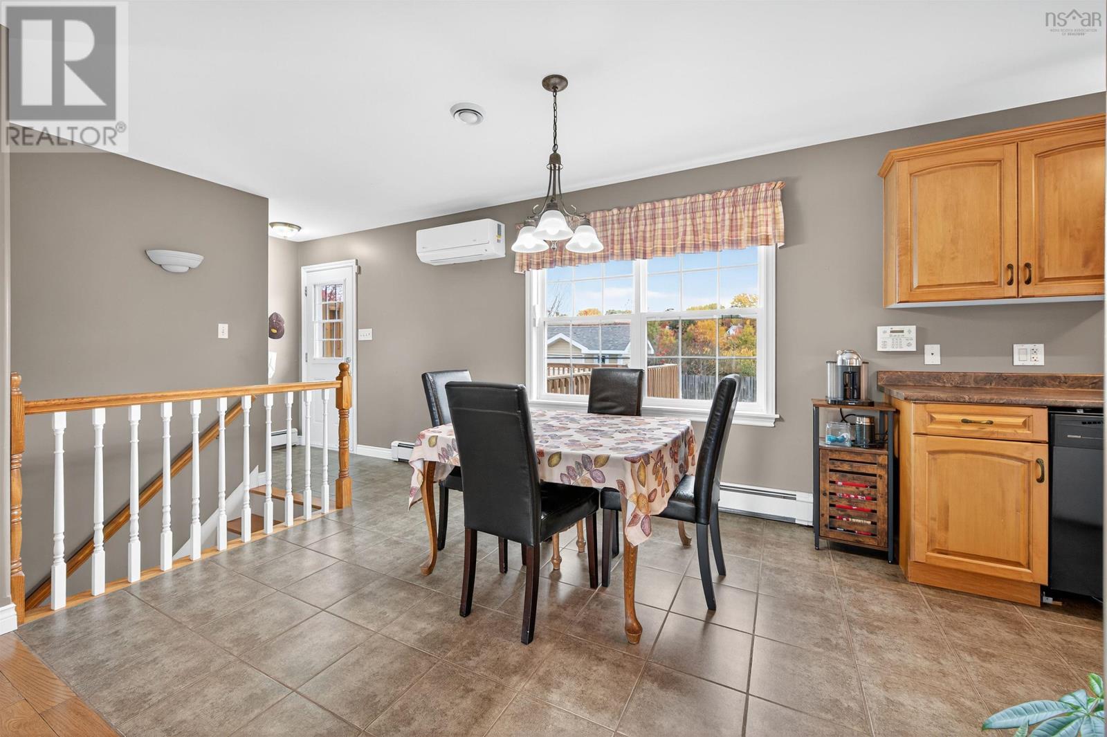 Property 13 of 49 of 123 BARRINGTON