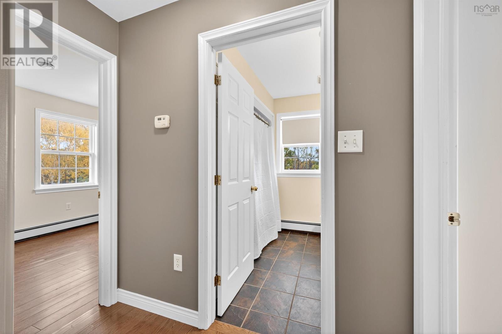 Property 29 of 49 of 123 BARRINGTON