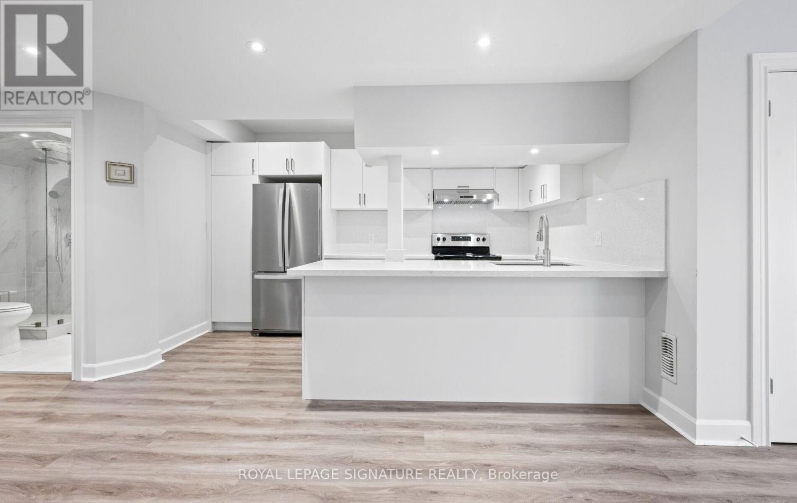35 CLARA MAY AVENUE - 45